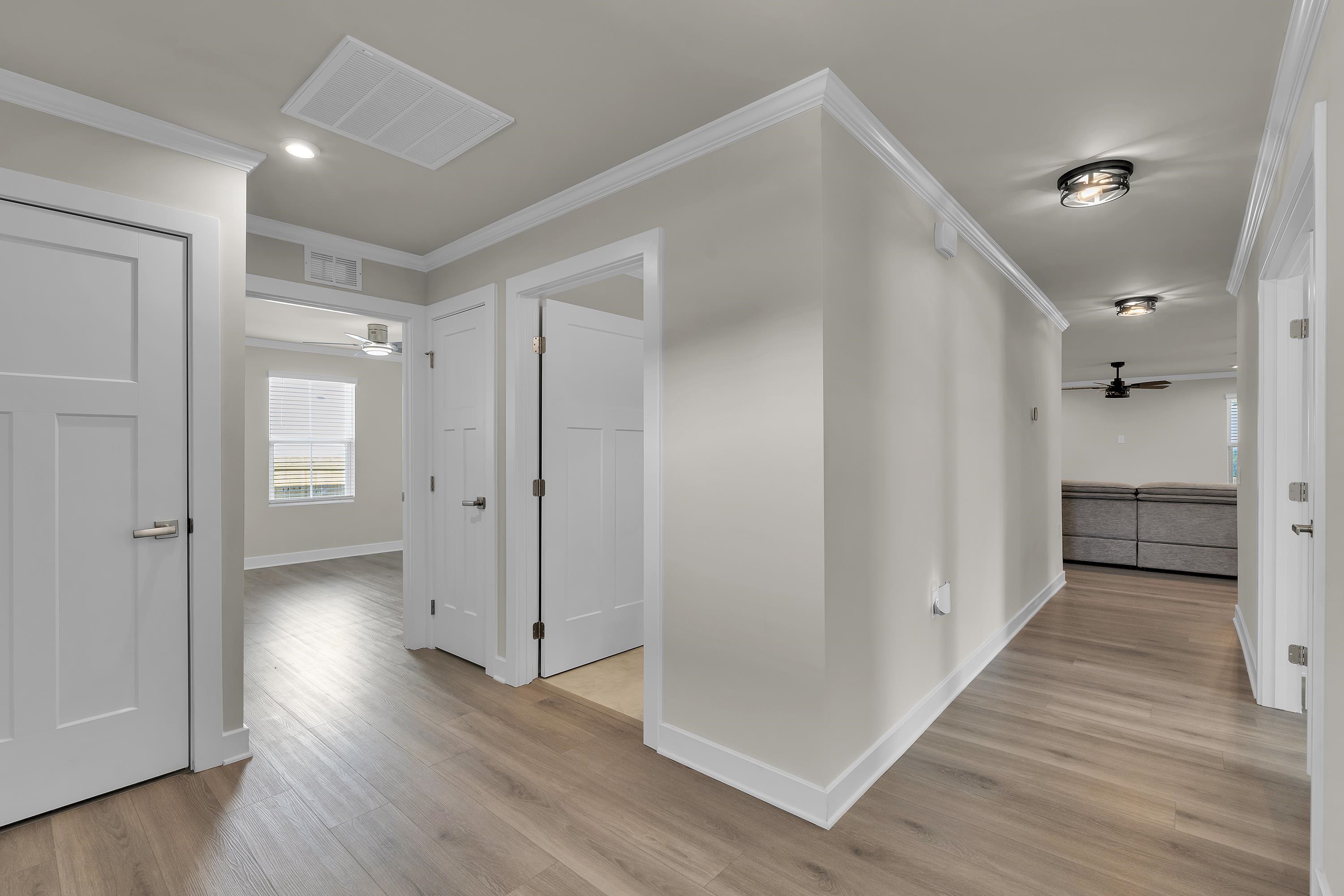 1104 Elowen Road Spartanburg, SC 29302 - Photo 5 of 33 Gallery Image 5