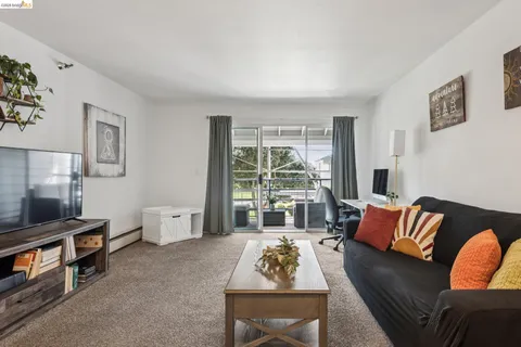 $359,000 | 1203 Melville Square, Unit 216, Richmond, CA 94804