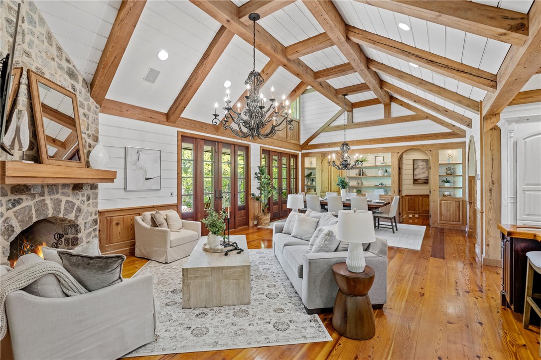 604 Top Ridge Drive Sunset, SC 29685 - Photo 11 of 50 Great Room
