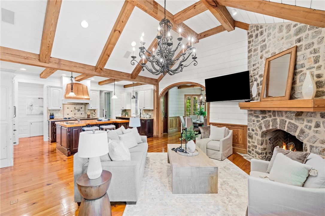 604 Top Ridge Drive Sunset, SC 29685 - Photo 12 of 50 Great Room