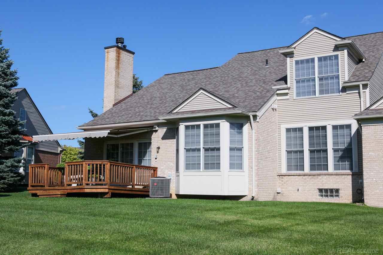 1385 Copper Circle Rochester, MI 48306 - Photo 40 of 47 31392812-39.JPG