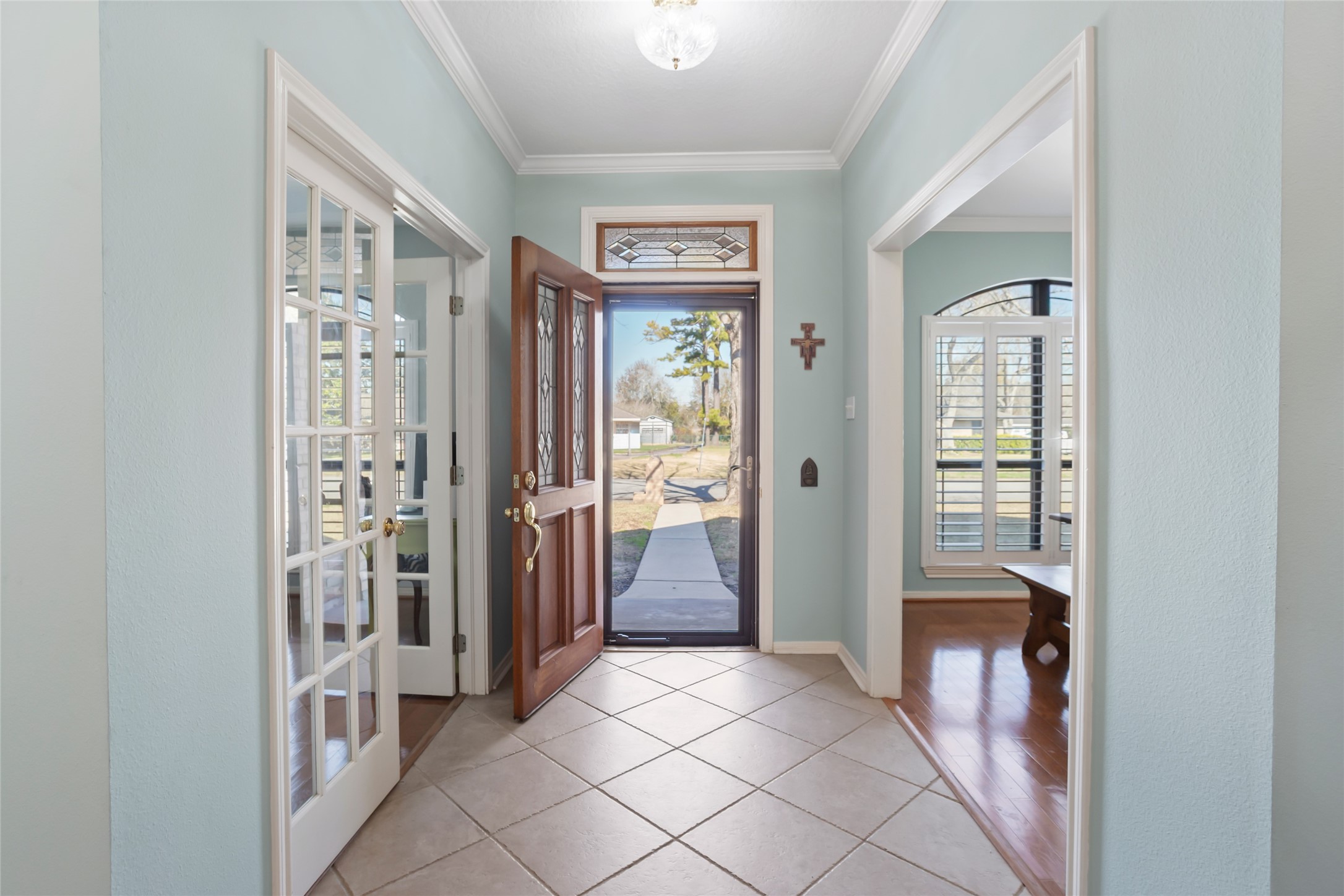 215 Ridgemont Drive Alvin, TX 77511 - Photo 8 of 39