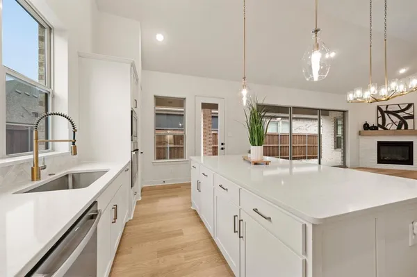 $475,000 | 4821 Forest Crest Parkway, Arlington, TX 76005