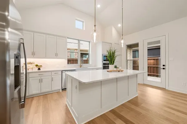 $475,000 | 4821 Forest Crest Parkway, Arlington, TX 76005