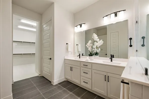 $475,000 | 4821 Forest Crest Parkway, Arlington, TX 76005