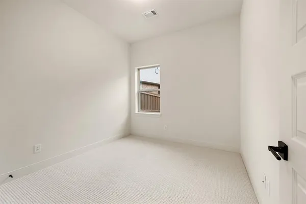 $475,000 | 4821 Forest Crest Parkway, Arlington, TX 76005