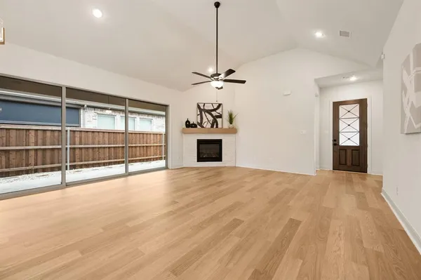 $475,000 | 4821 Forest Crest Parkway, Arlington, TX 76005