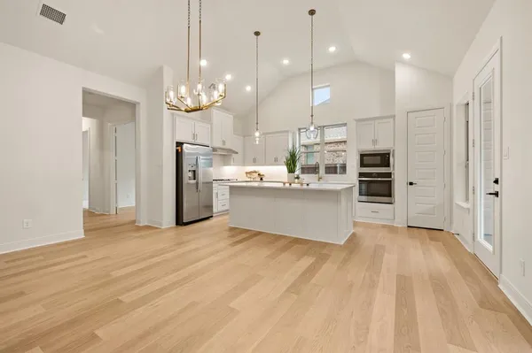 $475,000 | 4821 Forest Crest Parkway, Arlington, TX 76005