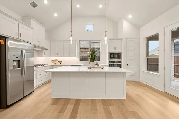 $475,000 | 4821 Forest Crest Parkway, Arlington, TX 76005