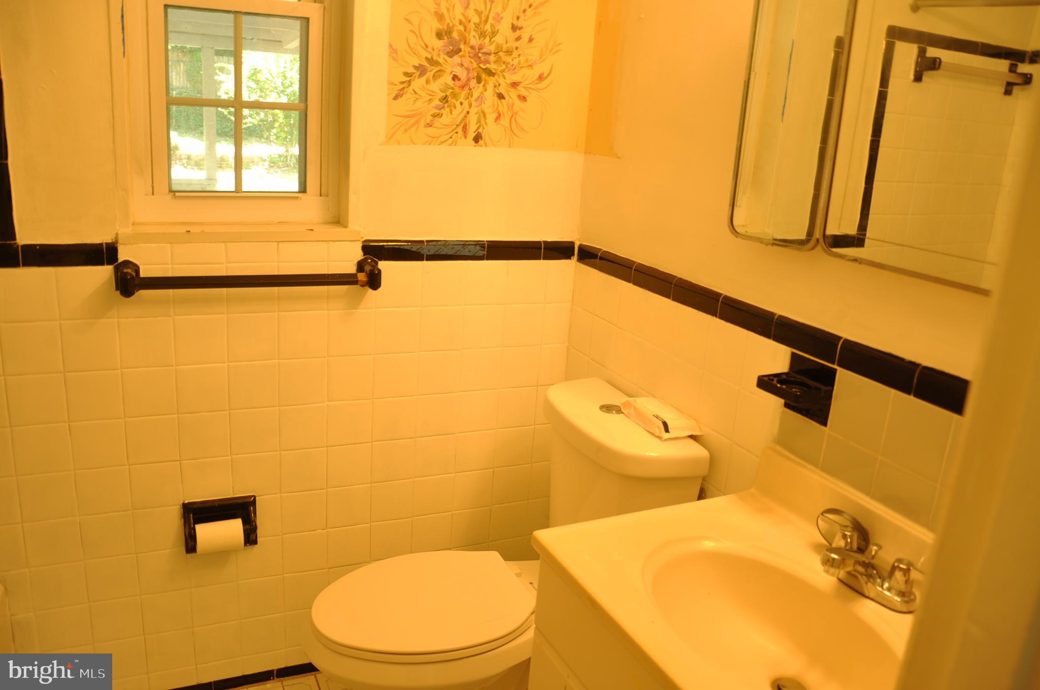 11712 Veirs Mill Road Silver Spring, MD 20902 - Photo 14 of 32