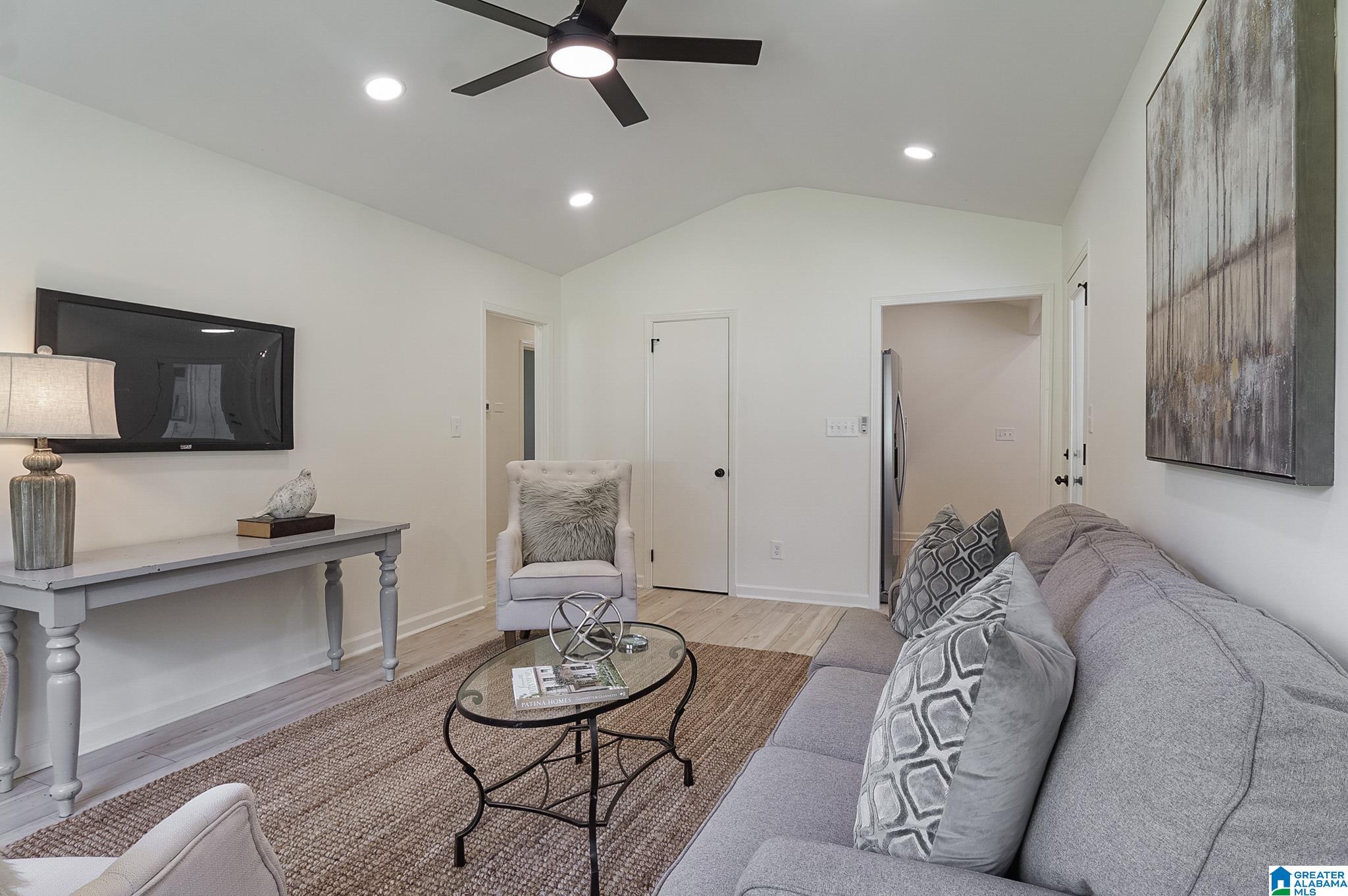 412 10th Street Southwest Alabaster, AL 35007 - Photo 15 of 37