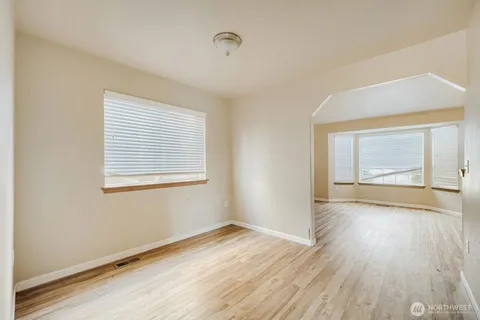 $349,950 | 9111 189th Street East, Puyallup, WA 98375