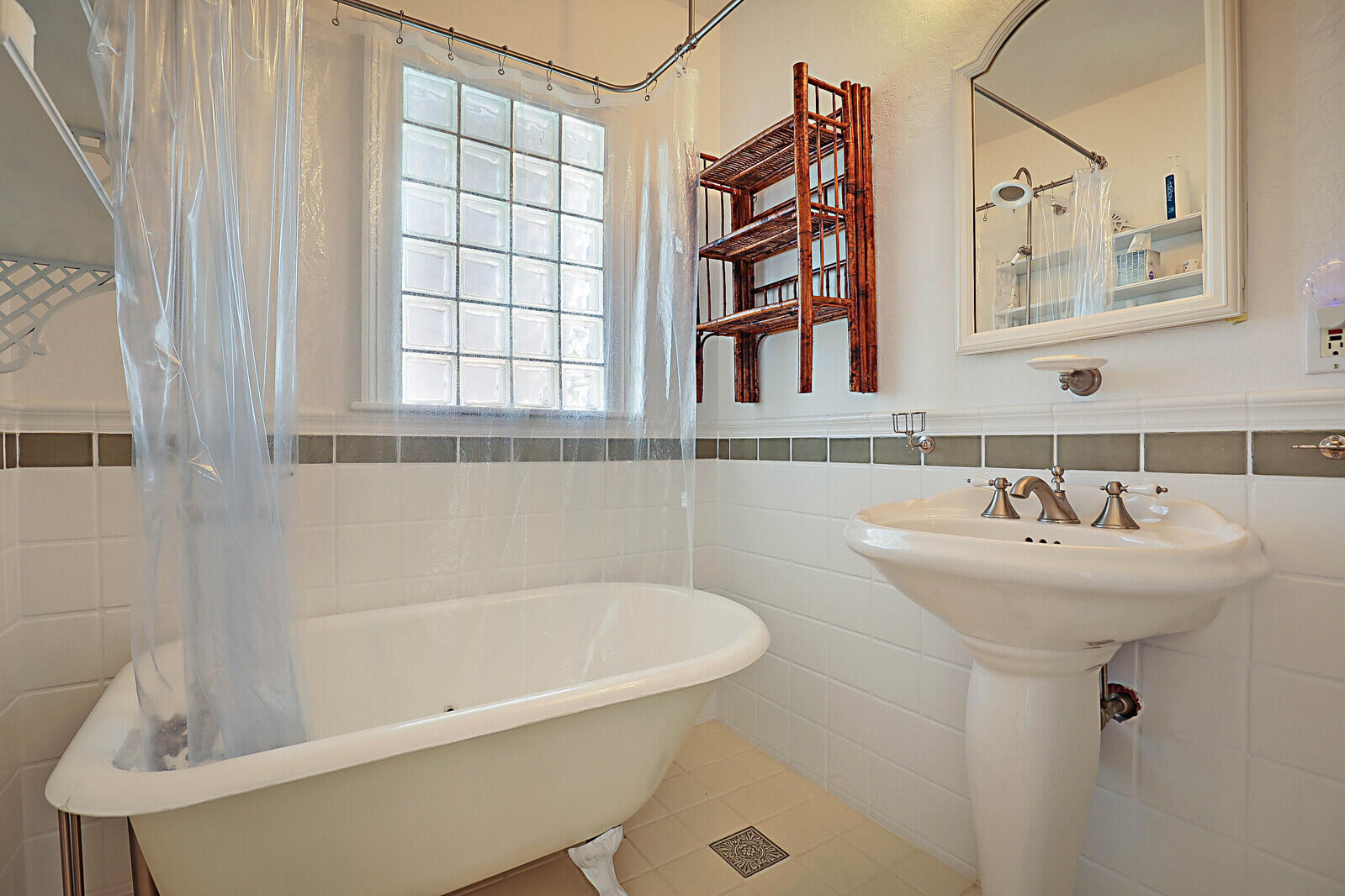 3130 Vincent Road West Palm Beach, FL 33405 - Photo 44 of 85 42_3130_Vincent_Road42_mls