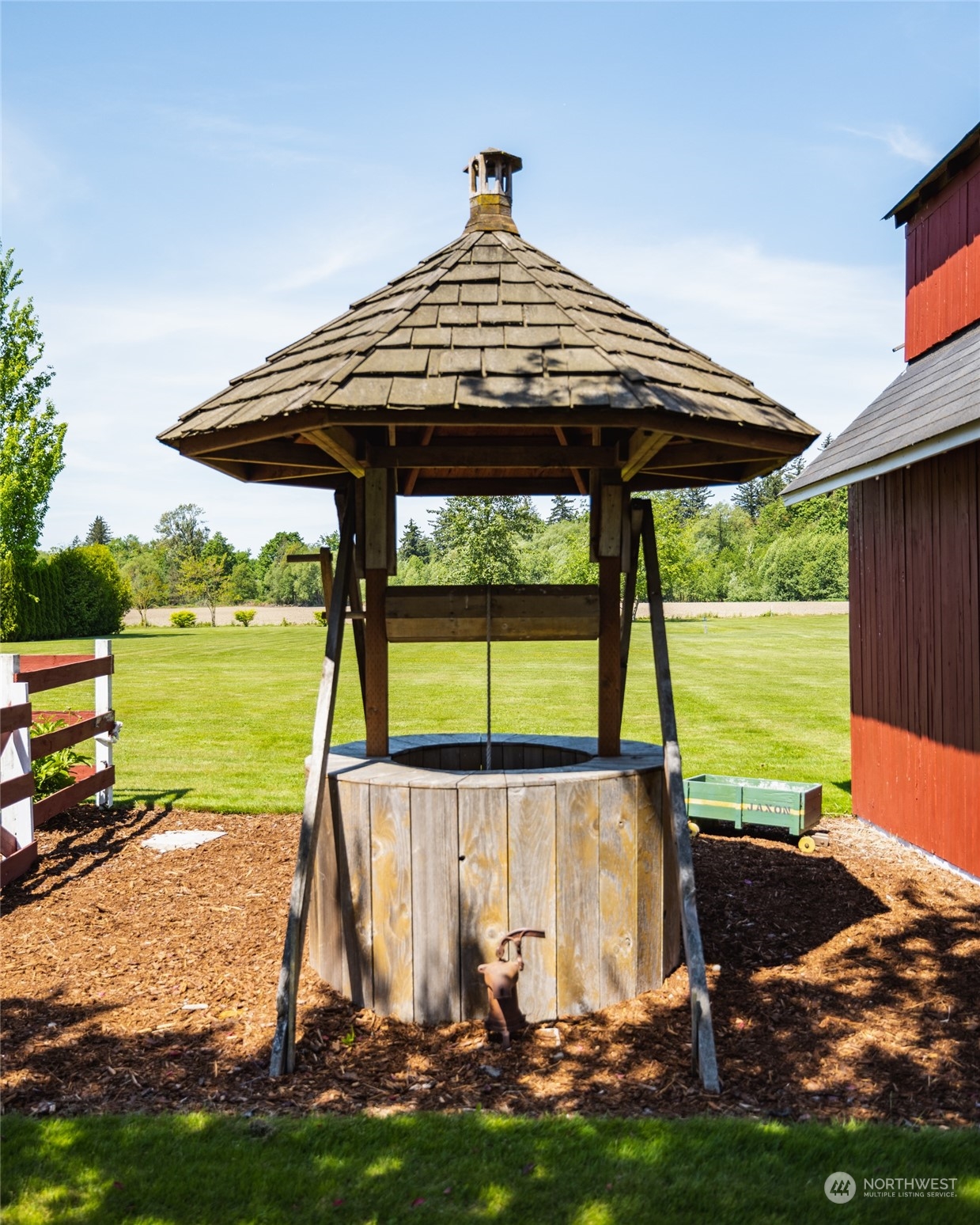 3304 South Pass Road Everson, WA 98247 - Photo 22 of 40 a view of swimming pool with lawn chairs and a big yard