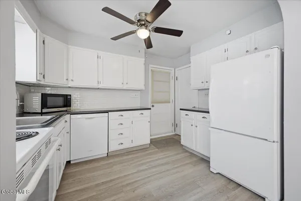 $335,000 | 1097 Fort Hunter Road, Schenectady, NY 12303