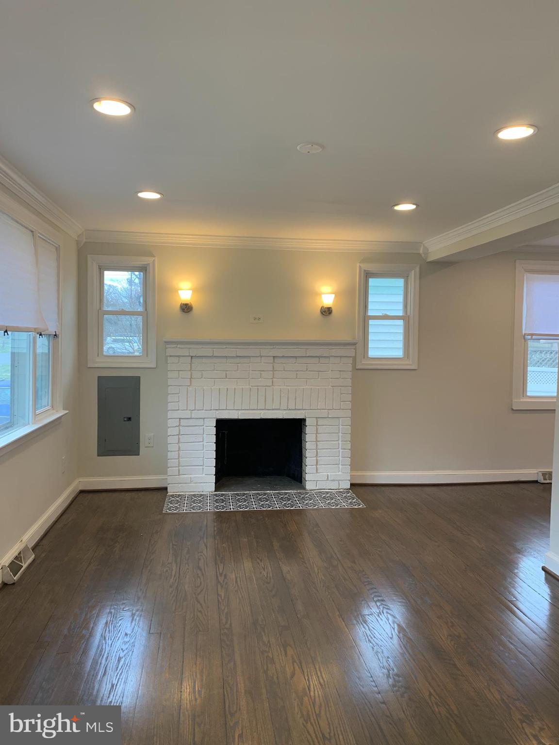 6413 Woodley Road Clinton, MD 20735 - Photo 4 of 24 Gallery Image 4