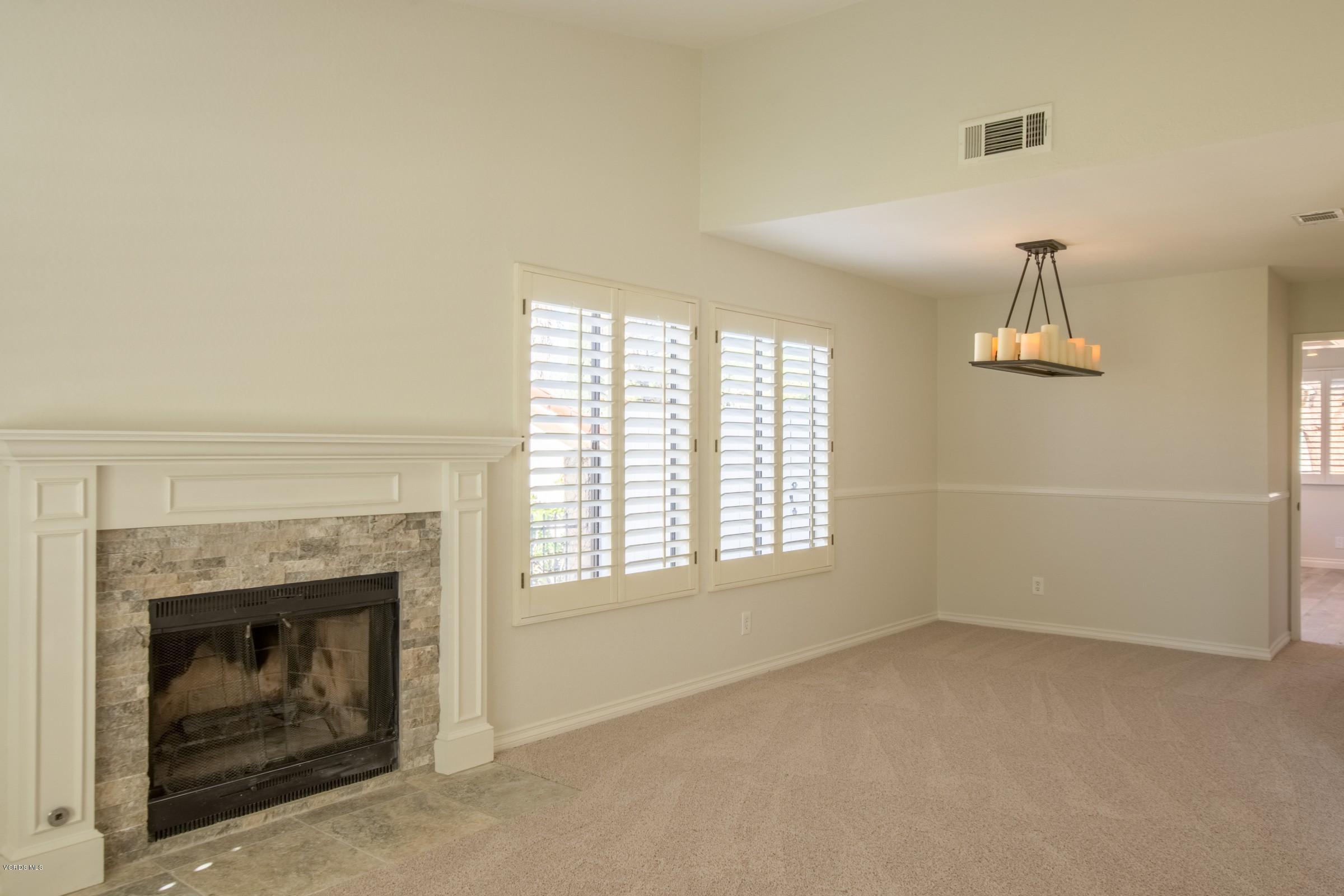 428 Appleton Road Simi Valley, CA 93065 - Photo 5 of 26 4_EH9BUH_still_lr2