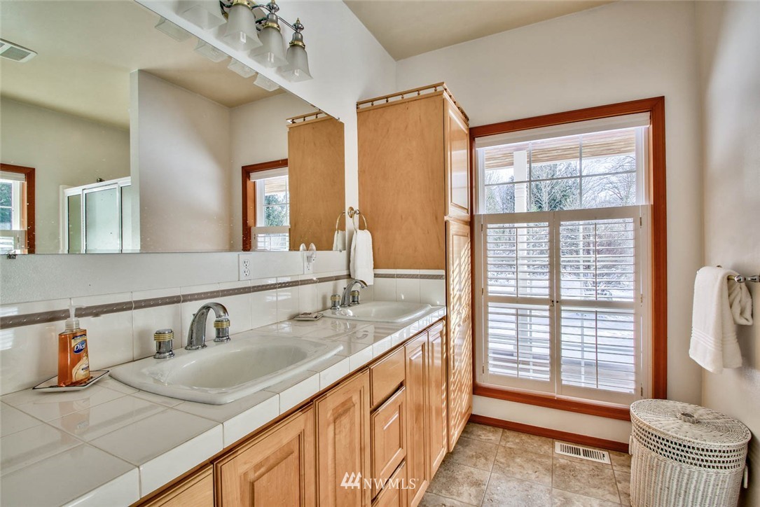 7457 Healy Road Sedro-Woolley, WA 98284 - Photo 13 of 24 Gallery Image 13