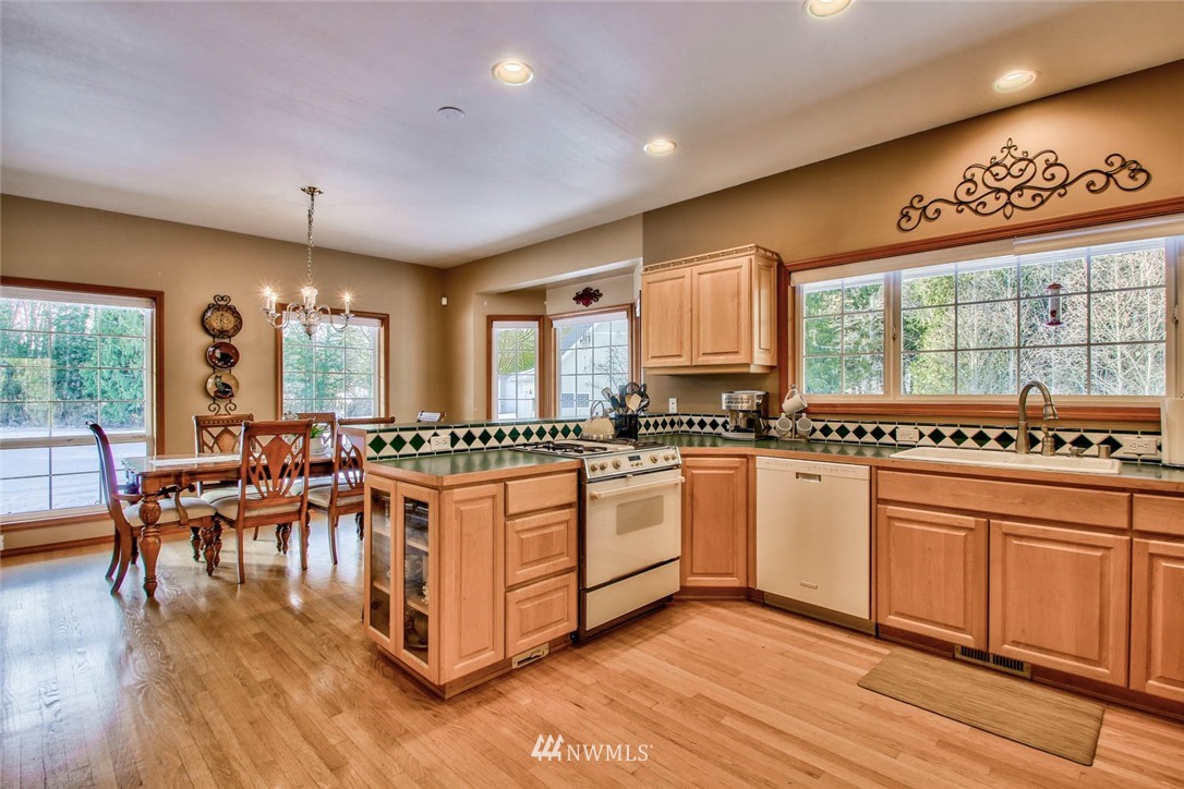7457 Healy Road Sedro-Woolley, WA 98284 - Photo 5 of 24 Gallery Image 5