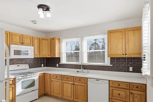 $379,900 | 17 Butler Springs Road, Greenville, SC 29615