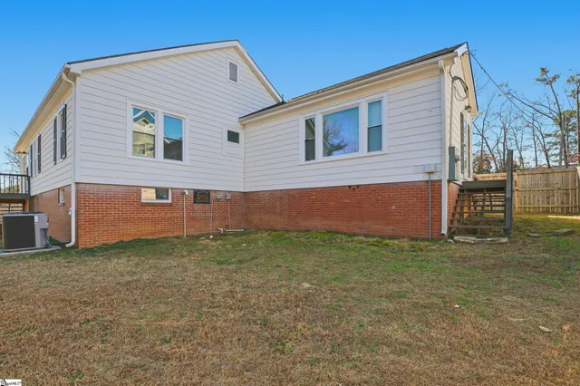 $379,900 | 17 Butler Springs Road, Greenville, SC 29615