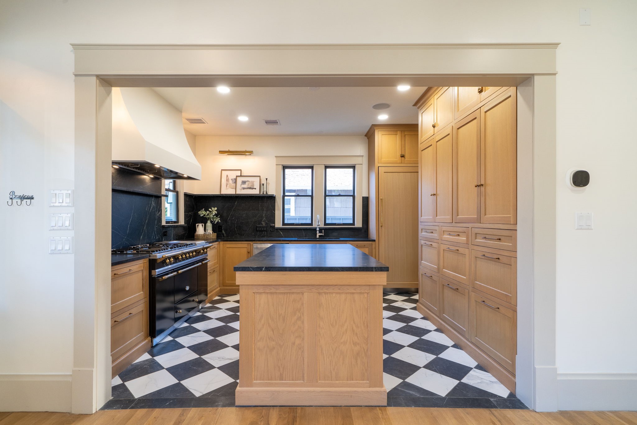 1109 Rutland Street Houston, TX 77008 - Photo 11 of 34