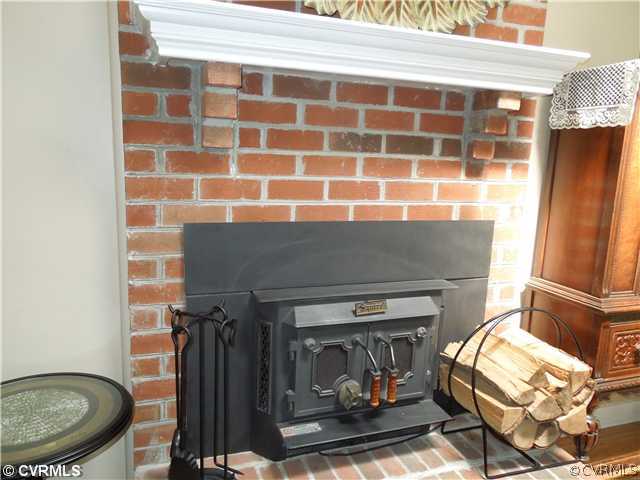 10158 Atlee Ridge Road Mechanicsville, VA 23116 - Photo 19 of 22 Other - Wood Burning Insert