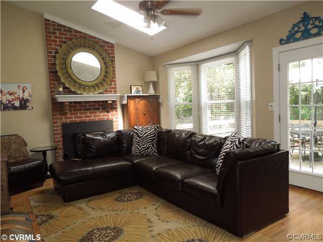 10158 Atlee Ridge Road Mechanicsville, VA 23116 - Photo 3 of 22 Den/Family/Great Room