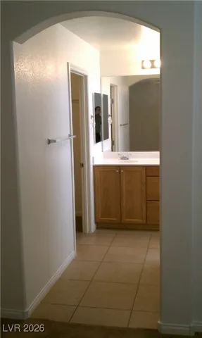 $2,000 | 5493 Ovando Way, Las Vegas, NV 89122