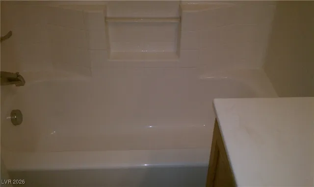 $2,000 | 5493 Ovando Way, Las Vegas, NV 89122