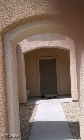 $2,000 | 5493 Ovando Way, Las Vegas, NV 89122