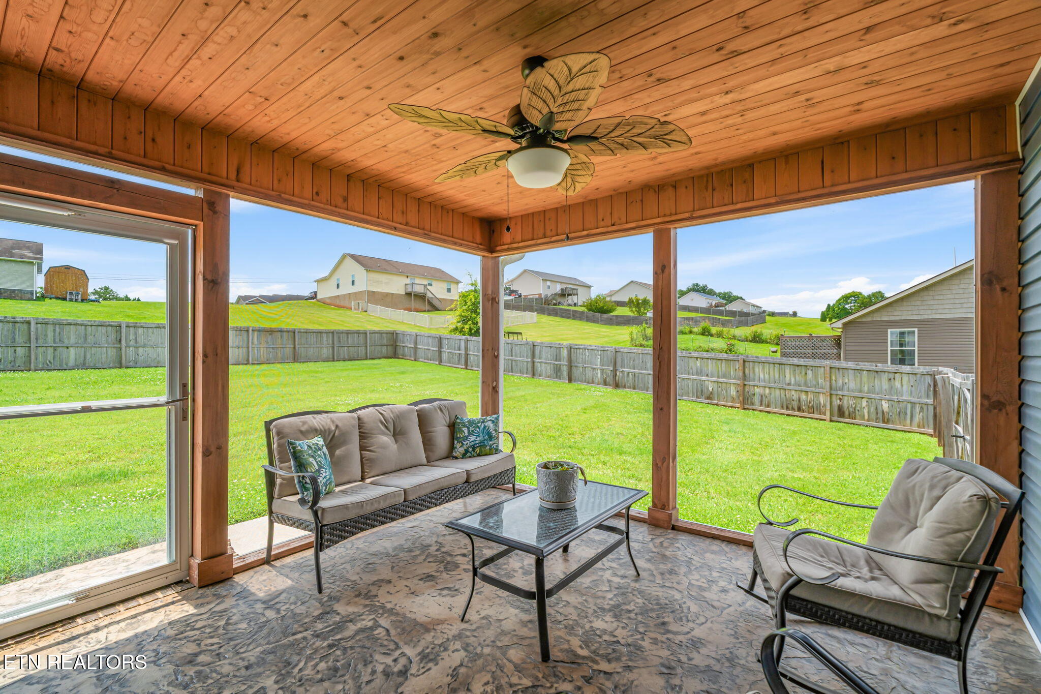 527 Low Valley Road Dandridge, TN 37725 - Photo 34 of 52 36-web-or-mls-527 Low Valley Drive-34