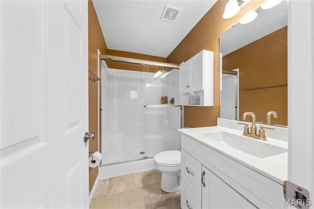 $305,000 | 528 Birchwood Drive, Moscow Mills, MO 63362