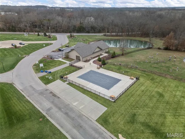 $305,000 | 528 Birchwood Drive, Moscow Mills, MO 63362
