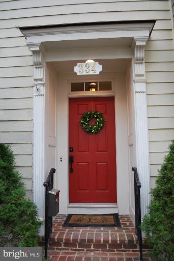 334 Hart Road Gaithersburg, MD 20878 - Photo 7 of 25 Exterior (Front)