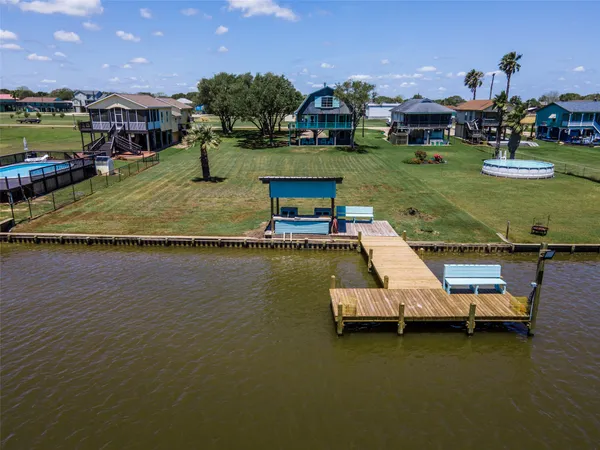 $492,500 | 1981 County Road 291, Sargent, TX 77414