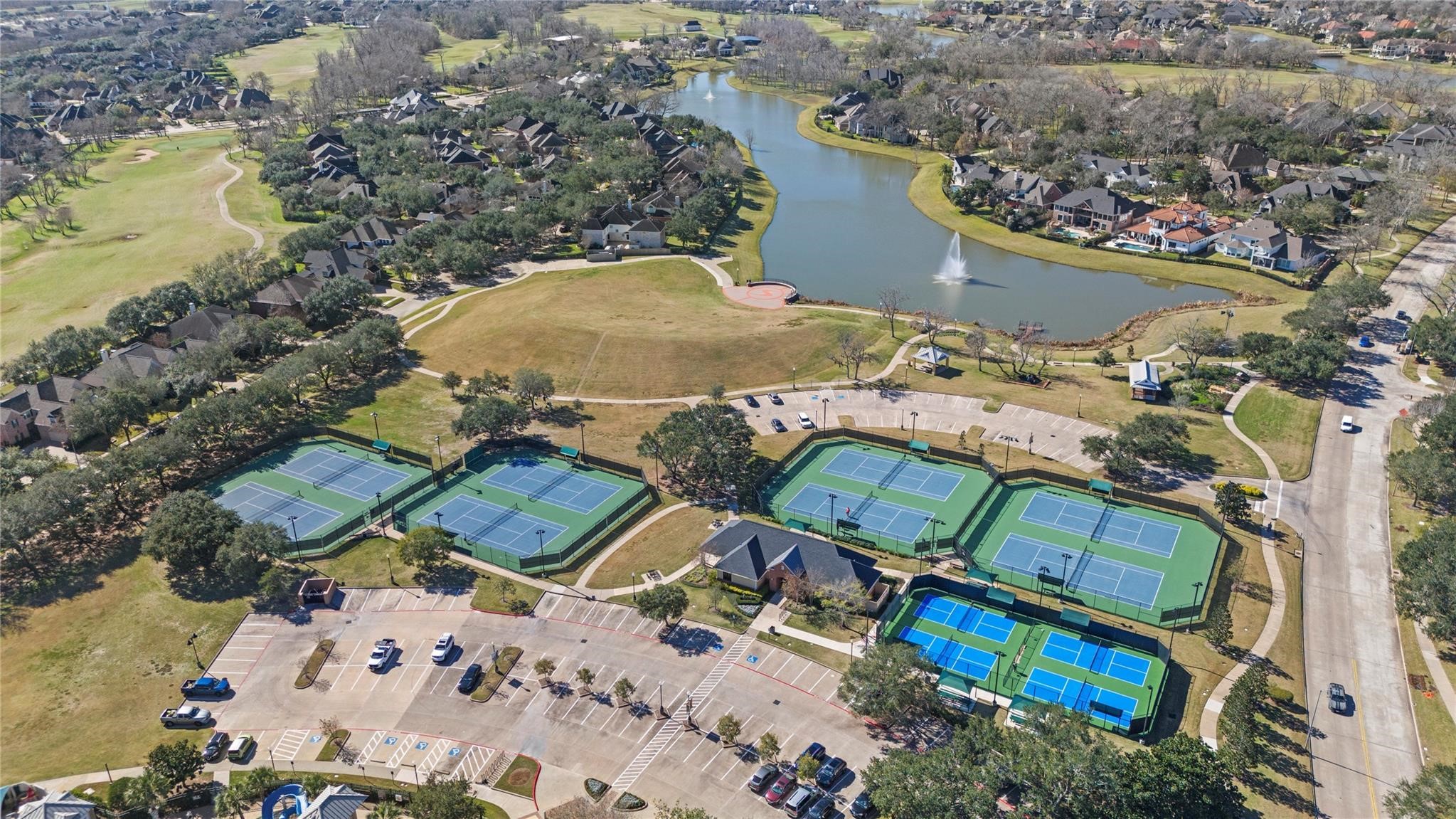 4014 Colony Lane Missouri City, TX 77459 - Photo 39 of 40 an aerial view of a house with a ocean