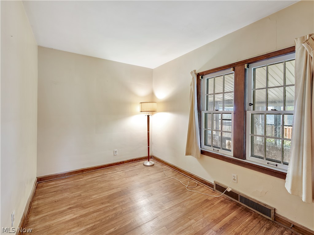 4474 Navarre Road Southwest Canton, OH 44706 - Photo 15 of 31 Gallery Image 15