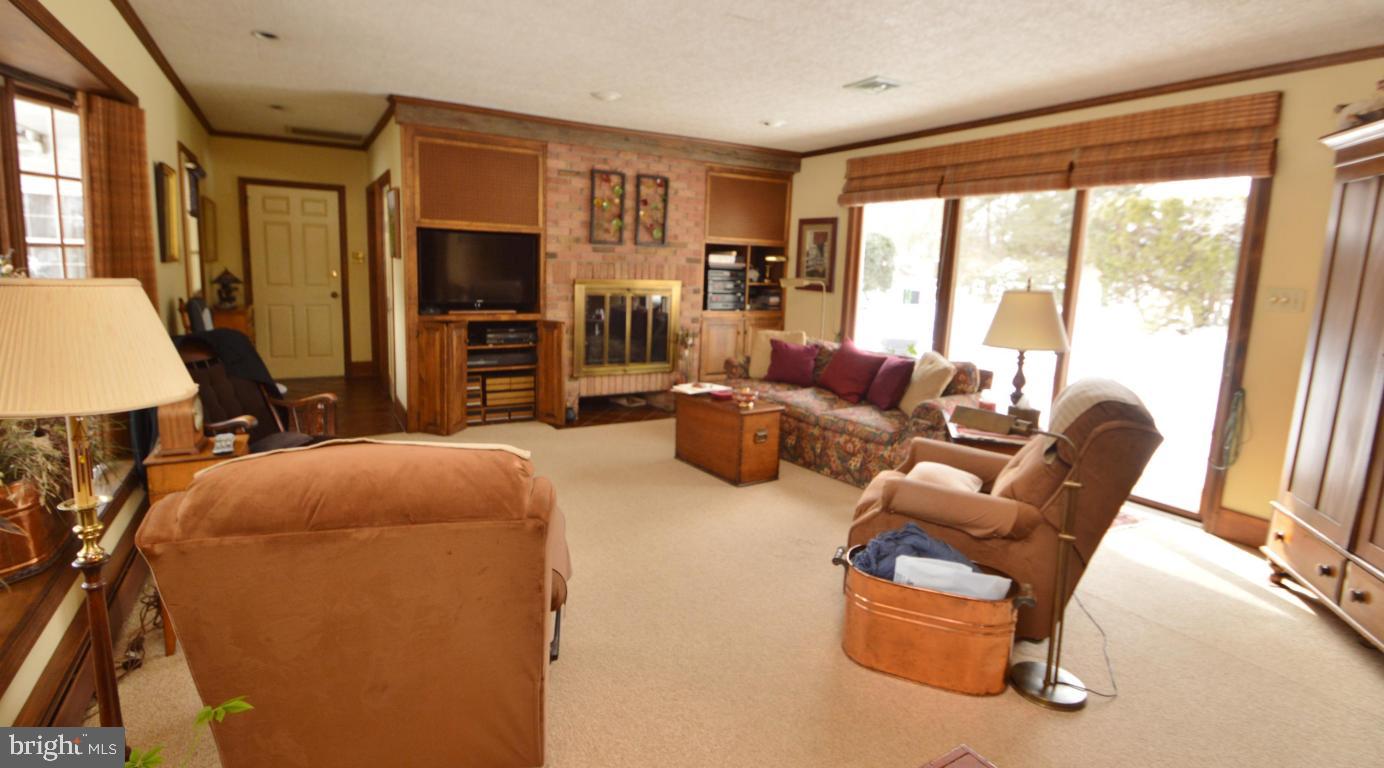118 East Third Avenue Lititz, PA 17543 - Photo 12 of 14 Gallery Image 12