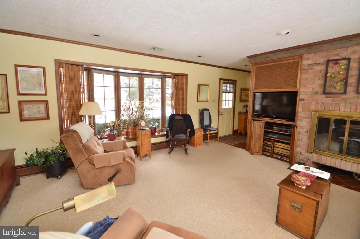118 East Third Avenue Lititz, PA 17543 - Photo 10 of 14 Gallery Image 10