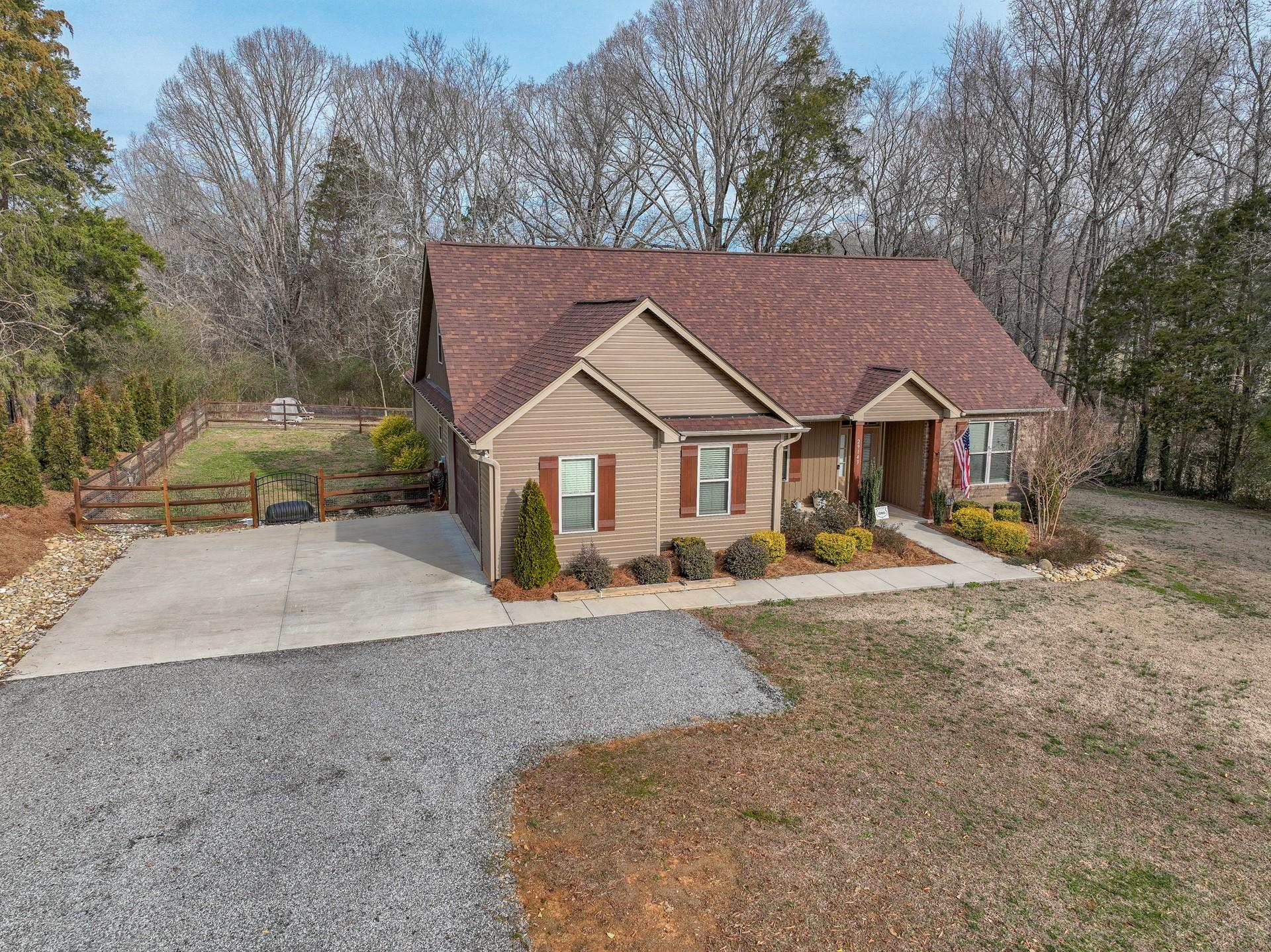 29143 Austin Road New London, NC 28127 - Photo 4 of 40 Gallery Image 4