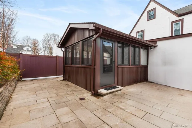 $899,000 | 212 Manhattan Avenue, Tuckahoe, NY 10707