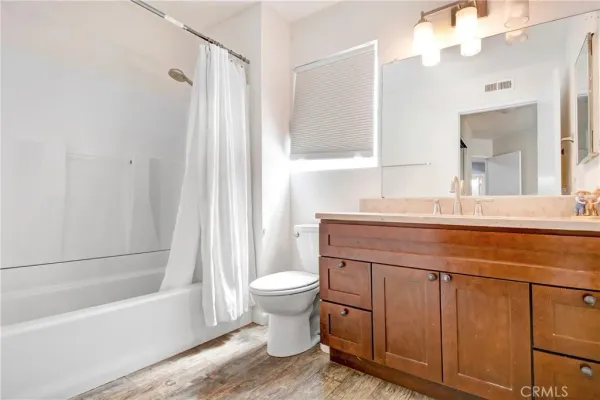 $540,000 | 4 Arthur Avenue, Unit 4, Paramount, CA 90723