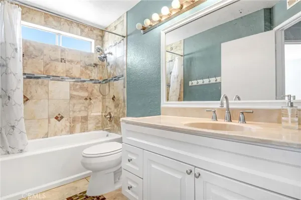 $540,000 | 4 Arthur Avenue, Unit 4, Paramount, CA 90723
