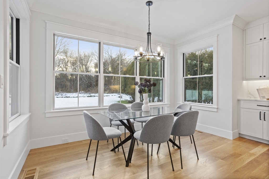 6 Parker Road Bedford, MA 01730 - Photo 15 of 38