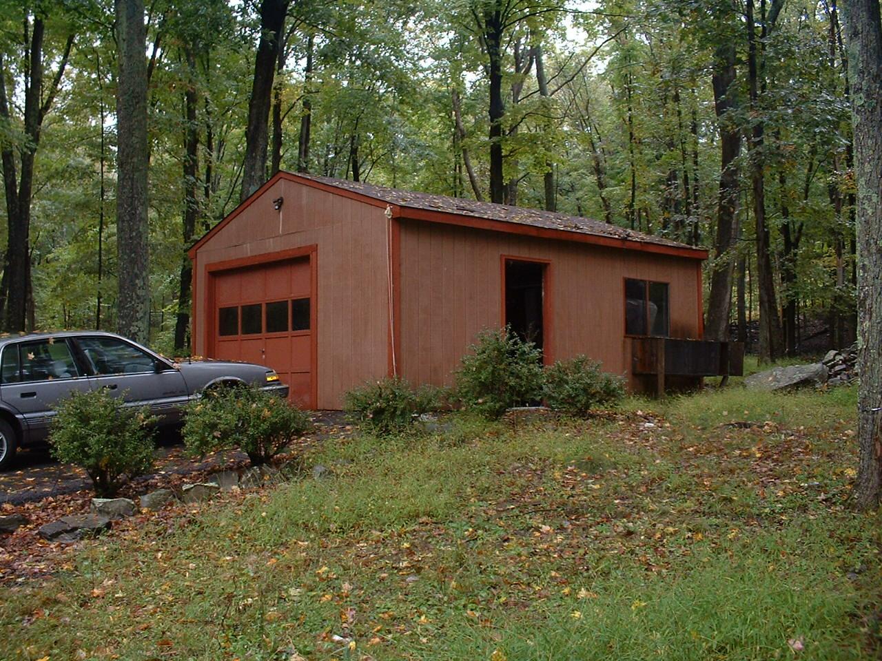 416 Minks Pond Road Milford, PA 18337 - Photo 2 of 2 Detached