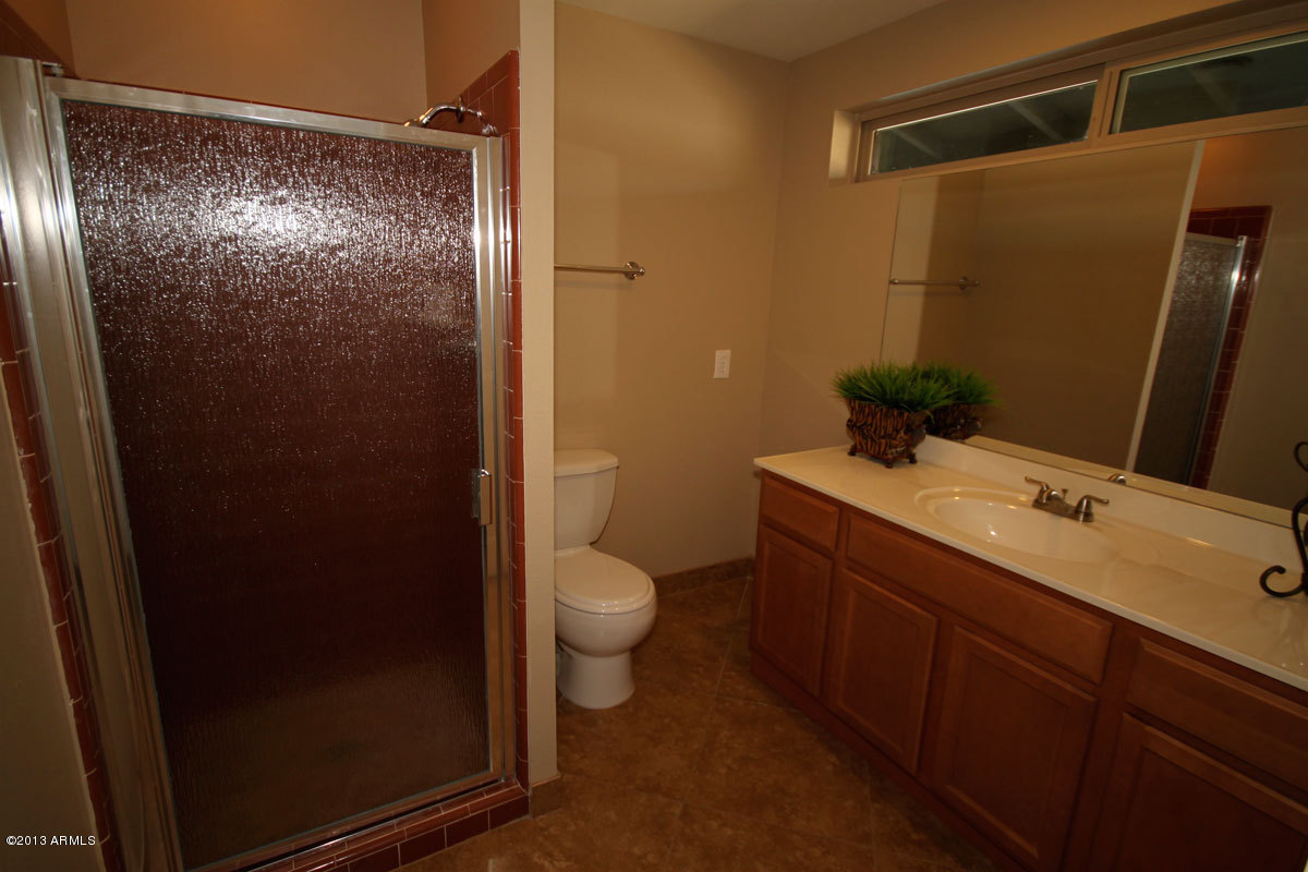 3528 West Griswold Road Phoenix, AZ 85051 - Photo 13 of 25 IMG_1904
