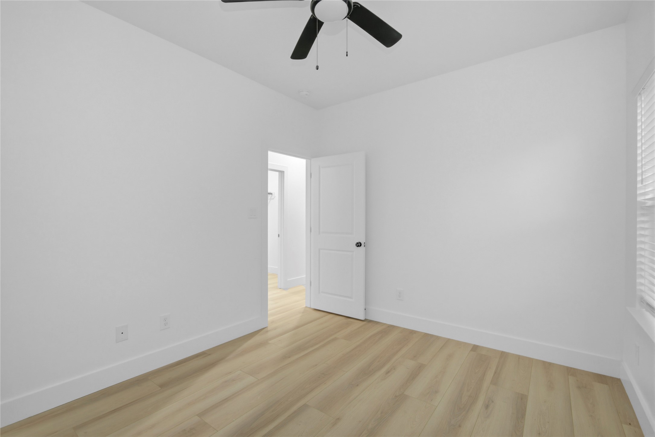 8410 Sunnyhill Street Houston, TX 77088 - Photo 18 of 25