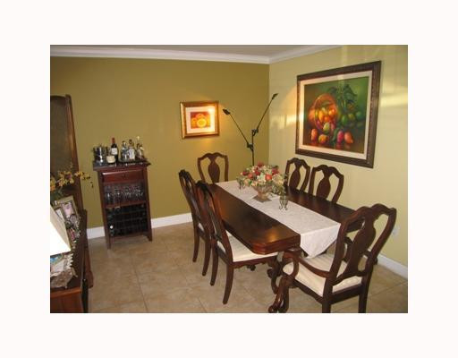 10093 Southwest 77th Court, Unit 10093 Miami, FL 33156 - Photo 3 of 7 Dining Room