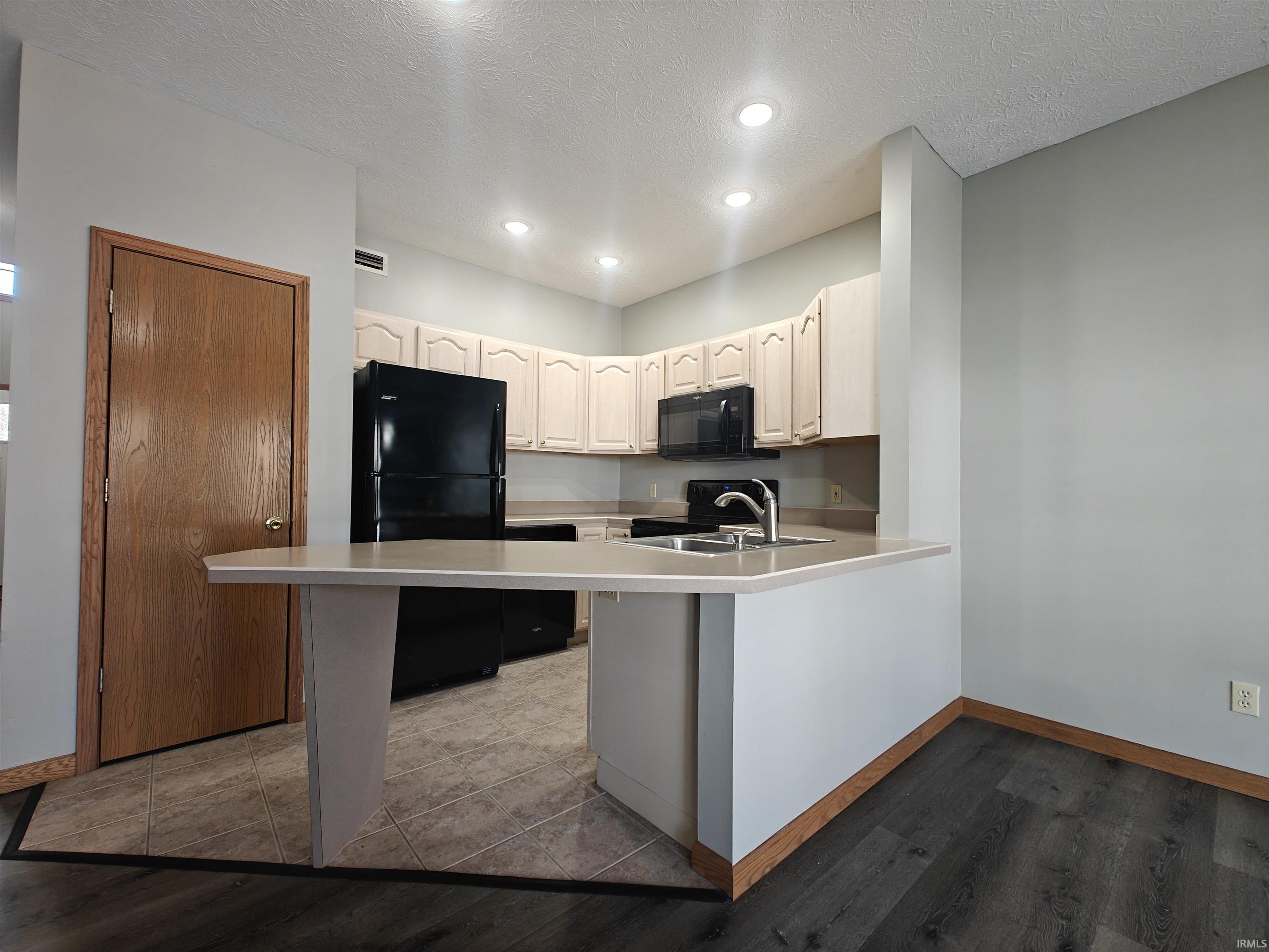 400 Saw Mill Road, Unit 10 Lafayette, IN 47905 - Photo 4 of 13